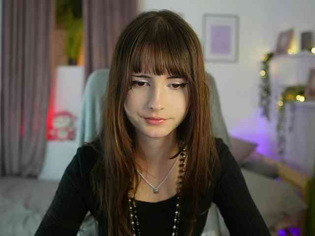 EllaYoung