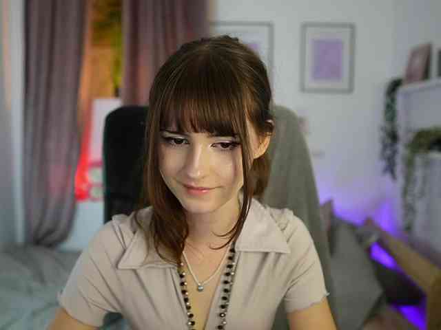 EllaYoung