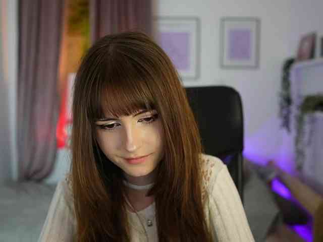 EllaYoung