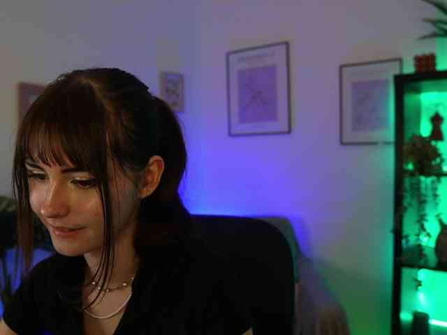 EllaYoung