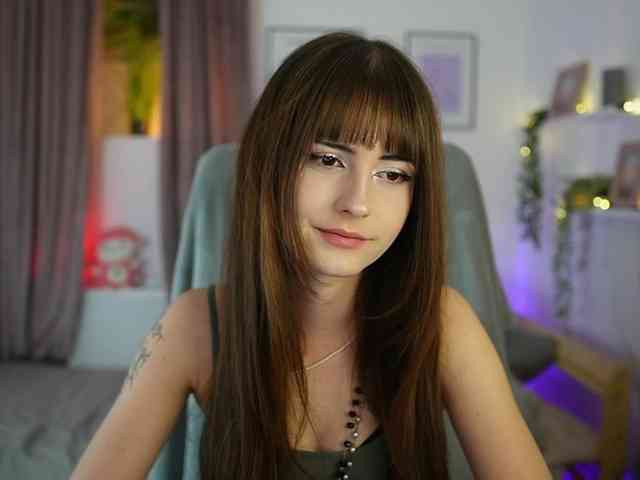 EllaYoung