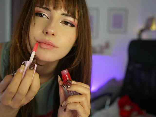 EllaYoung