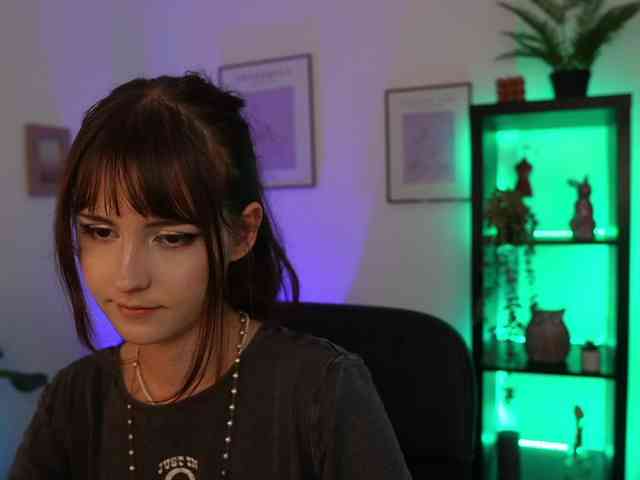 EllaYoung