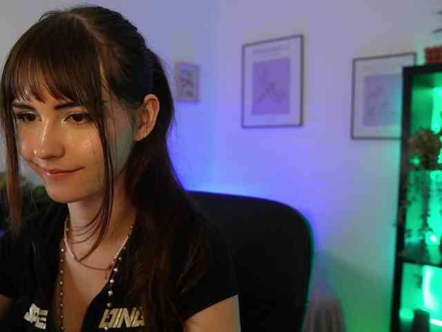 EllaYoung
