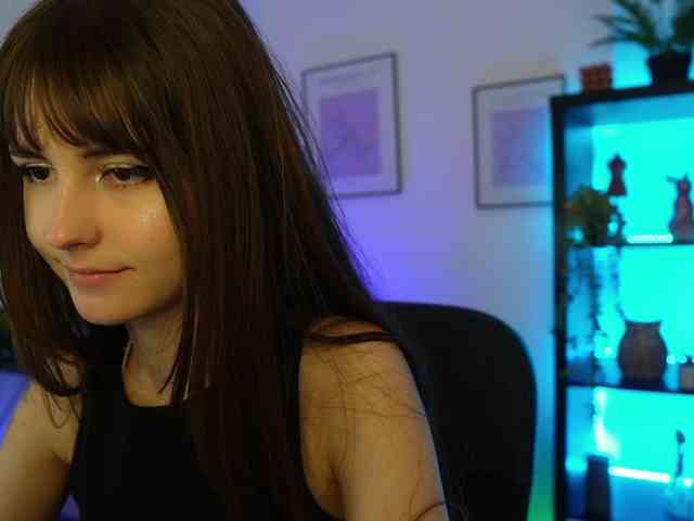 EllaYoung