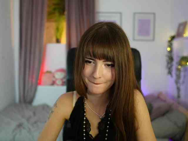 EllaYoung