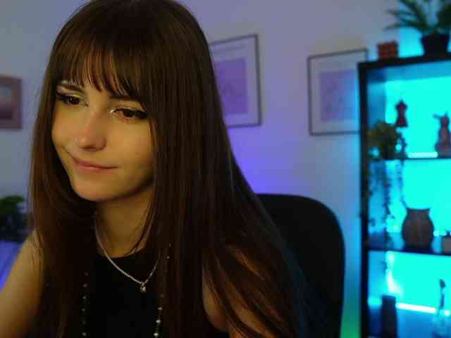 EllaYoung