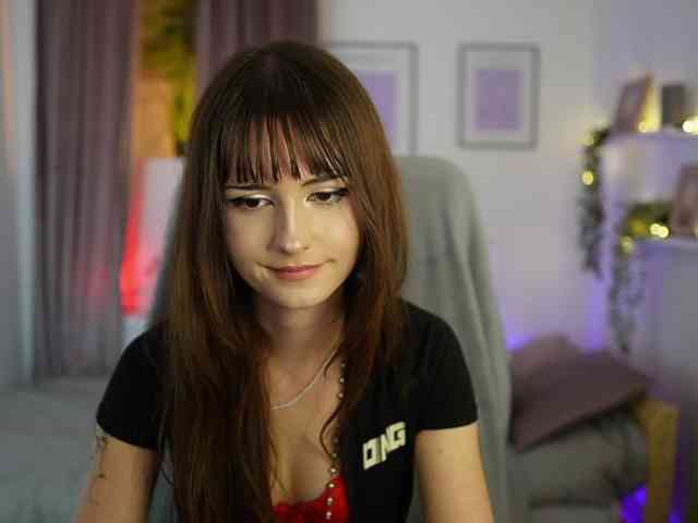 EllaYoung