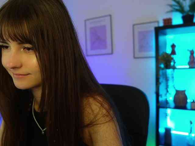 EllaYoung