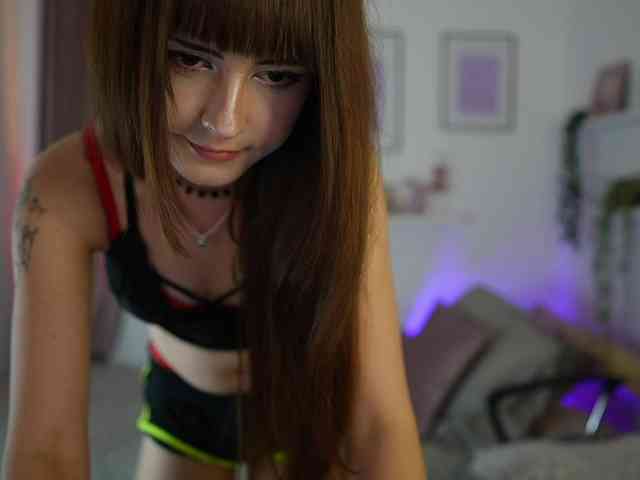 EllaYoung