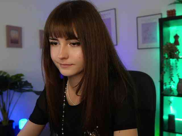 EllaYoung