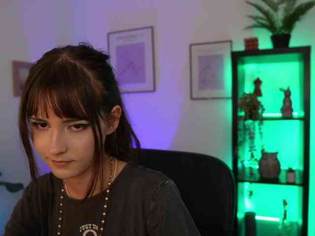 EllaYoung
