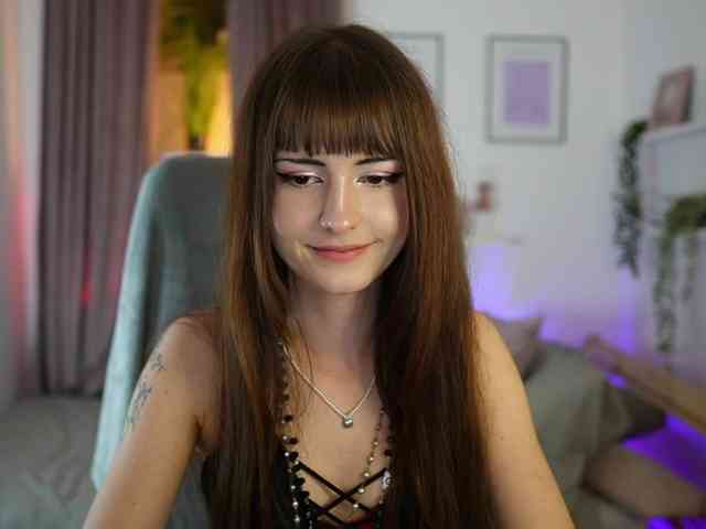 EllaYoung