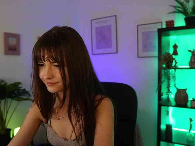 EllaYoung