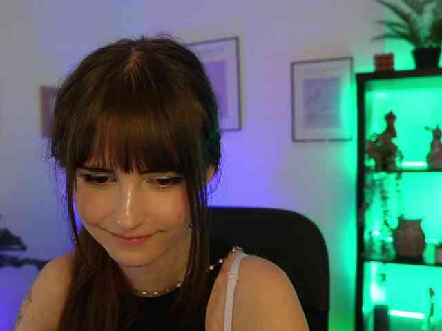 EllaYoung