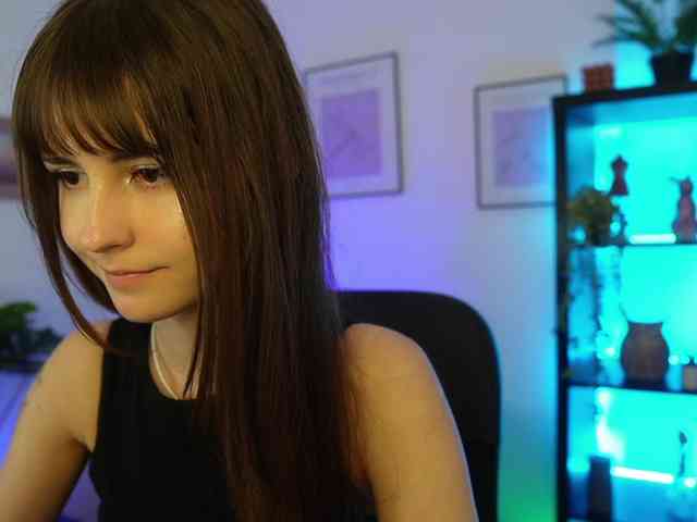 EllaYoung