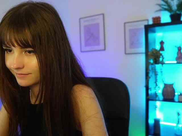 EllaYoung