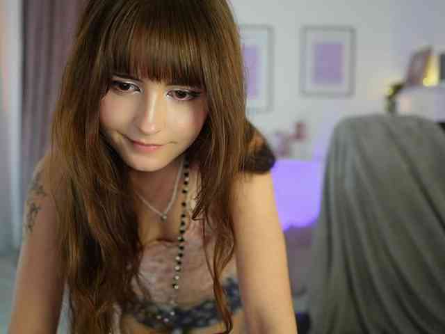 EllaYoung