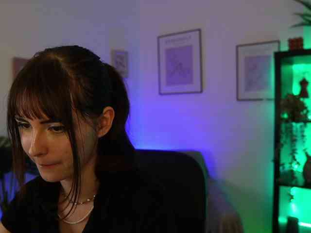 EllaYoung