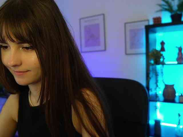 EllaYoung