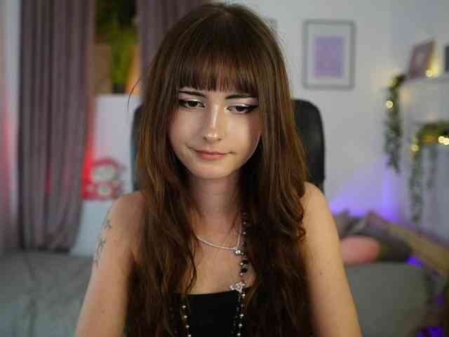 EllaYoung