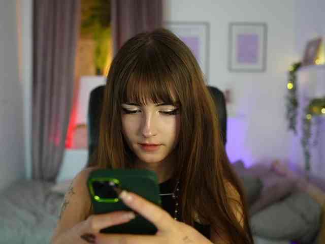 EllaYoung