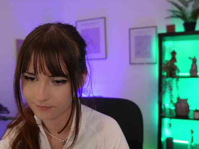 EllaYoung