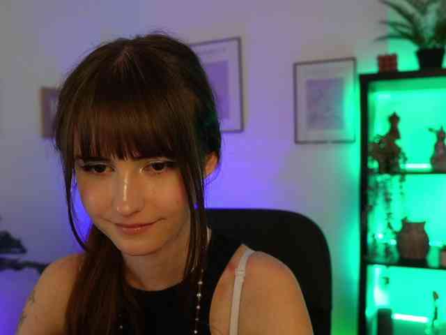 EllaYoung