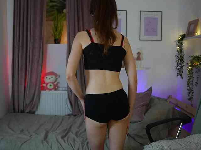 EllaYoung