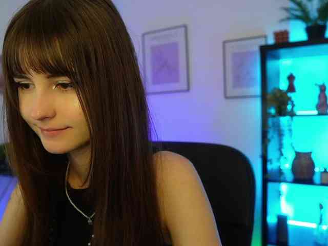 EllaYoung