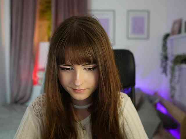 EllaYoung
