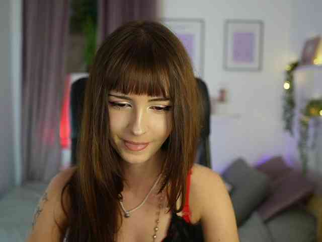 EllaYoung