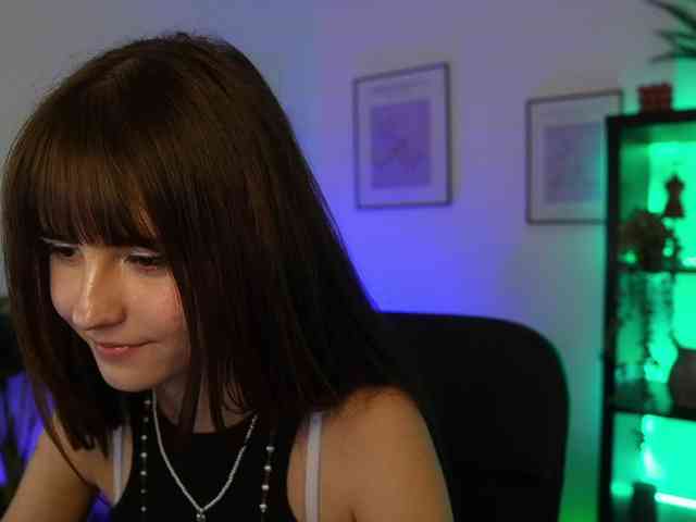 EllaYoung