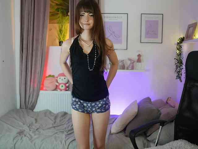 EllaYoung