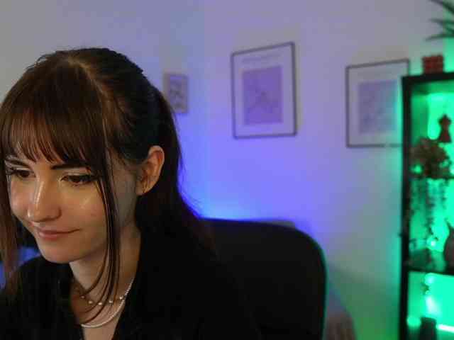 EllaYoung