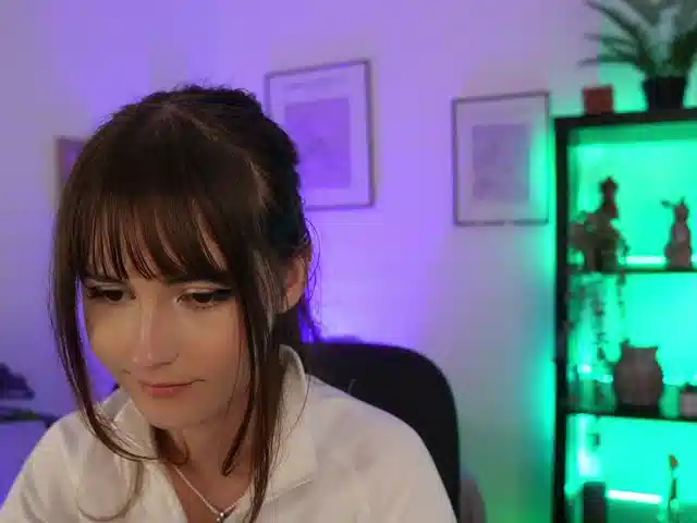 EllaYoung