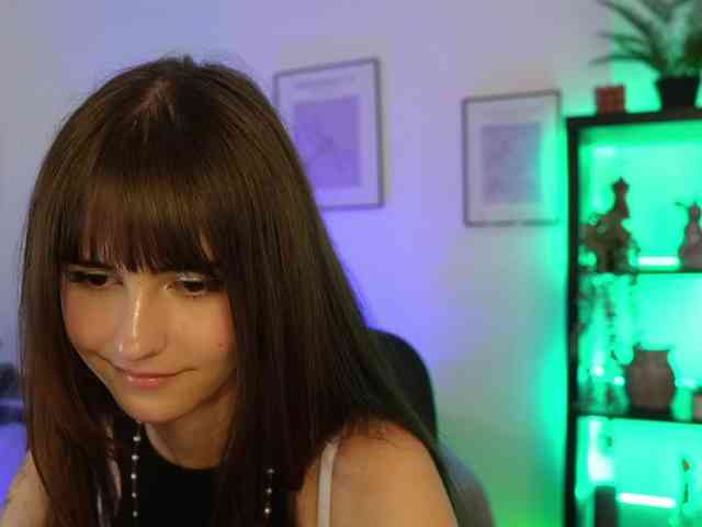 EllaYoung