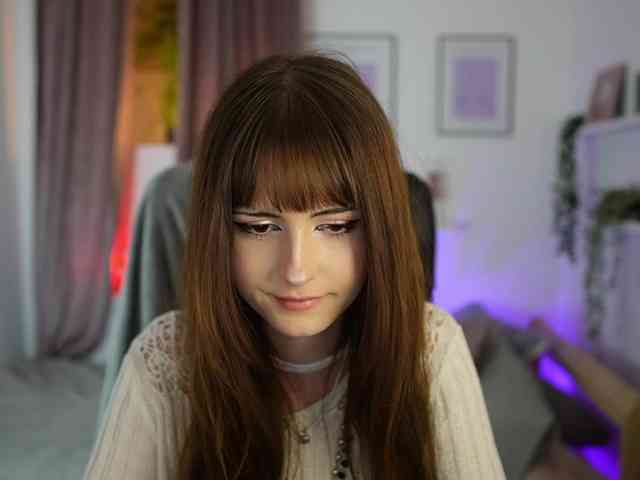 EllaYoung