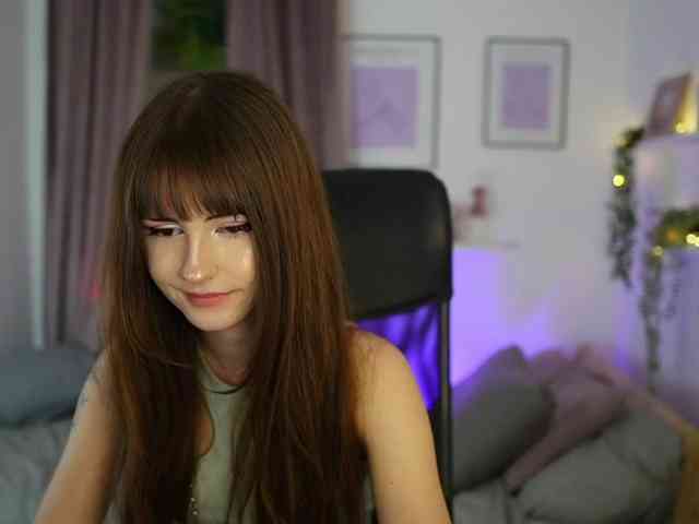 EllaYoung