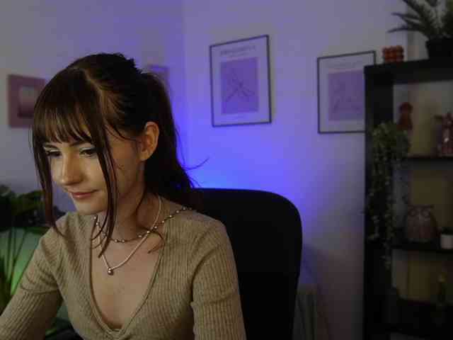 EllaYoung