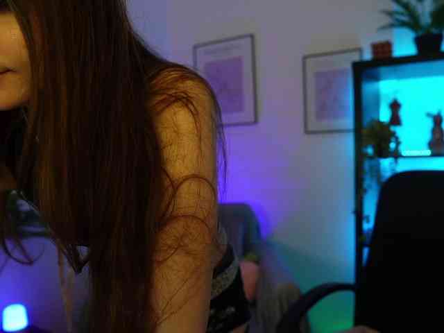 EllaYoung