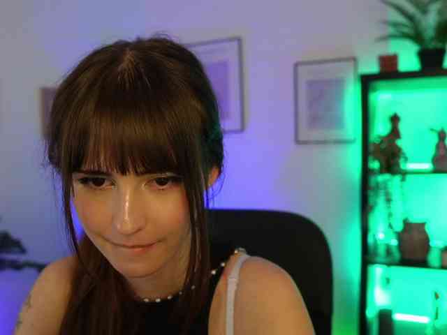 EllaYoung