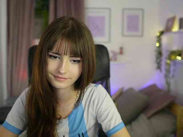 EllaYoung