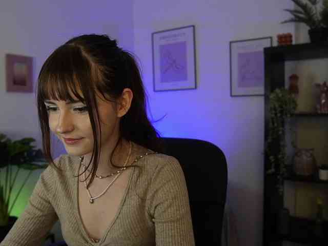 EllaYoung