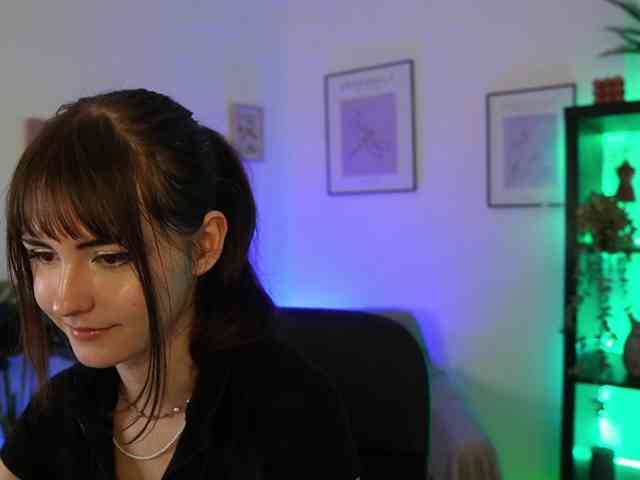 EllaYoung