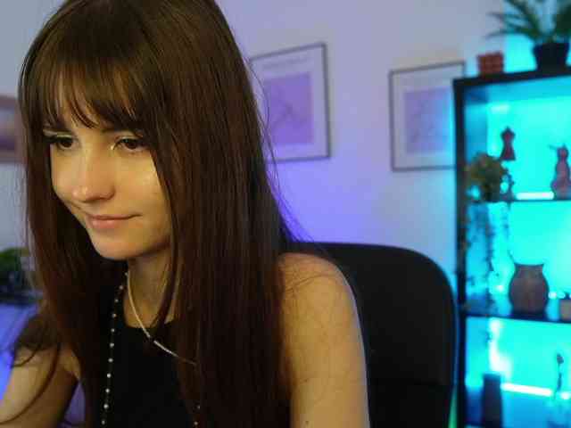 EllaYoung