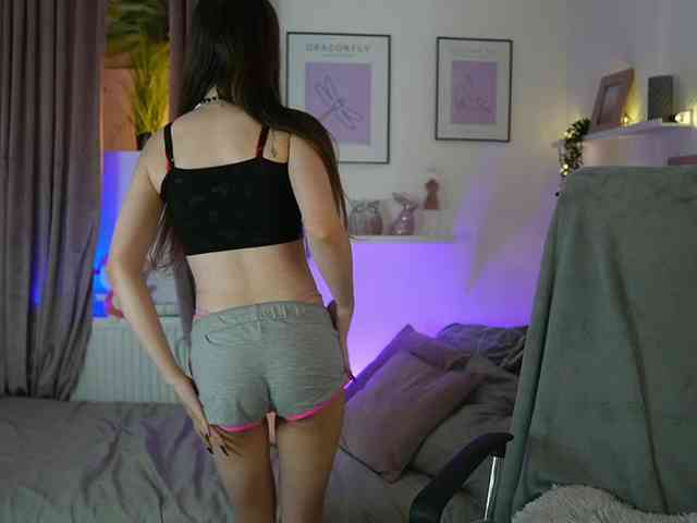 EllaYoung