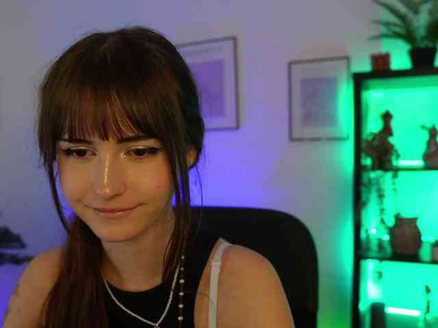 EllaYoung
