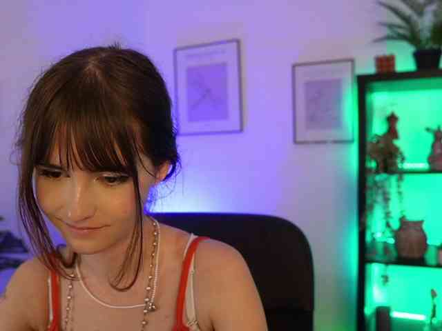 EllaYoung