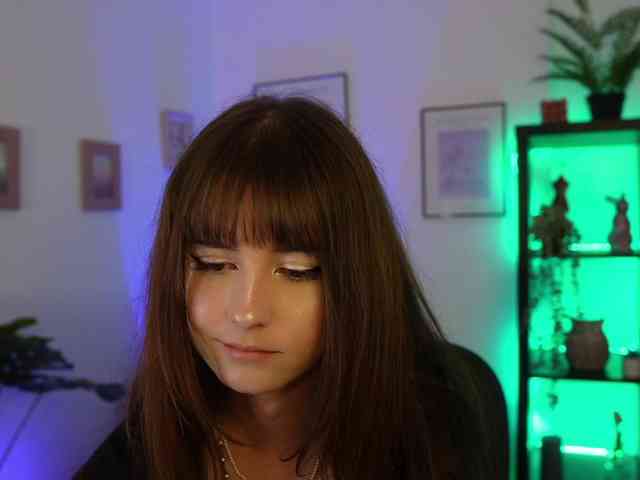 EllaYoung